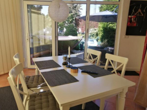 Schöne ruhige Wohnung mit Terrasse und Parkplatz, Greifswald